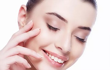 三亚自体脂肪面部填充的好处是什么？