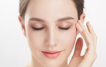 三亚做自体脂肪填充后要肿几天？