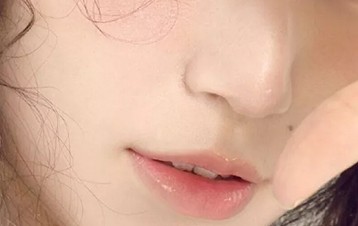 在三亚，为什么肋软骨隆鼻之后会弯曲 如何避免弯曲？